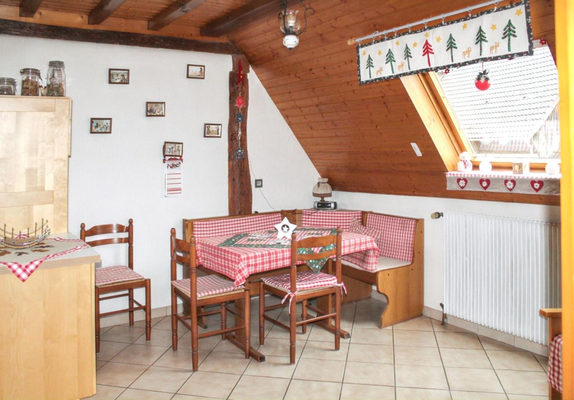 Maison Charmante Avec Vue Sur La Montagne A *